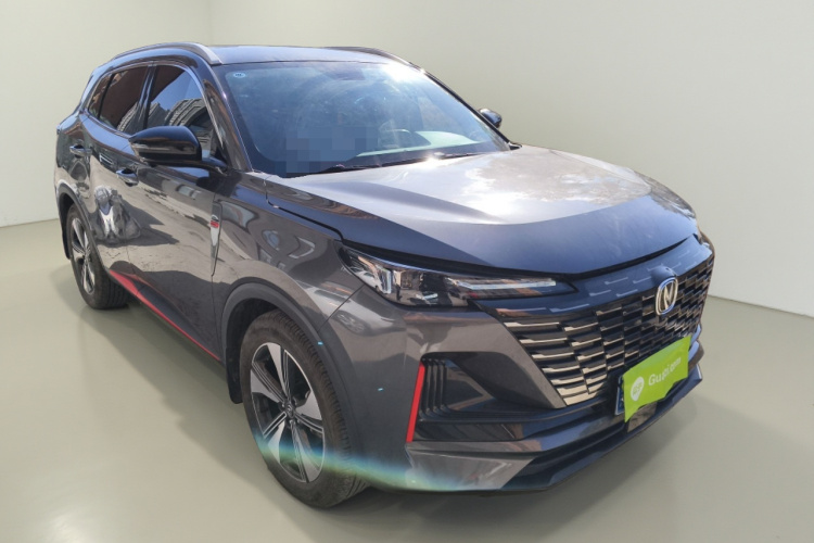 长安CS55PLUS 2022款 第二代 1.5T DCT尊贵型车身外观3