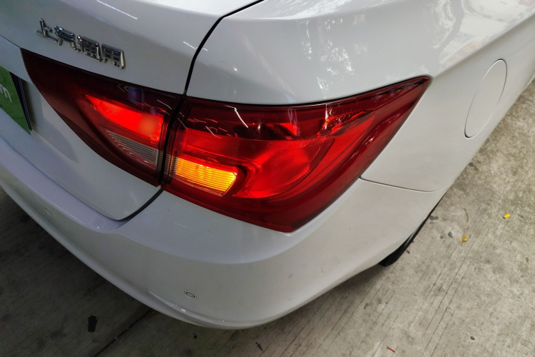 别克 英朗 2016款 15N 自动精英型车身外观6006