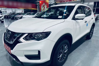 日产 奇骏 2025款 荣誉 2.0L 两驱真心版