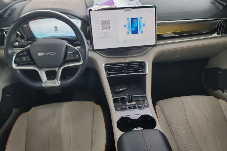 比亚迪 宋PLUS新能源 2023款 冠军版 EV 605KM 旗舰PLUS中控内饰12