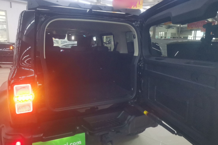 坦克300 2023款 2.0T 铁骑02局部细节23