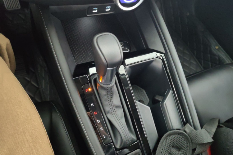 本田 英仕派 2023款 260TURBO 精致版局部细节18