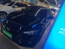 本田 思域 2021款 HATCHBACK 220TURBO CVT潮酷控