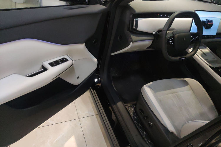 岚图汽车 岚图知音 2024款 长续航超充版中控内饰7003