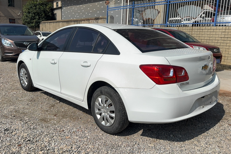 雪佛兰 科鲁兹 2015款 1.5L 经典 SL MT车身外观6005