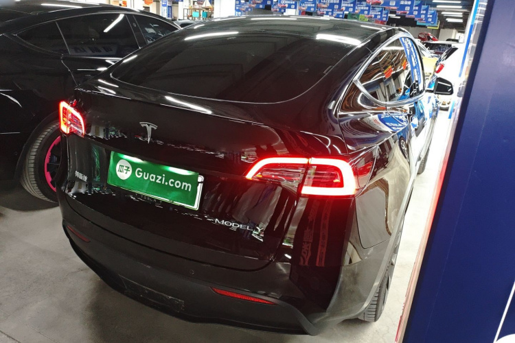 特斯拉 Model Y 2021款 长续航全轮驱动版车身外观6005