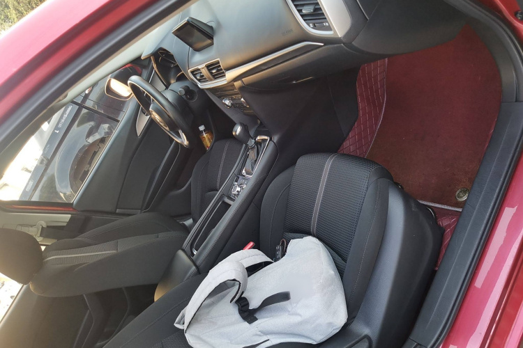 马自达3 昂克赛拉 2017款 三厢 1.5L 自动豪华型 国V局部细节41