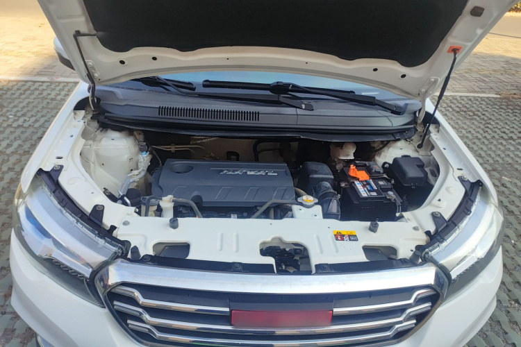 哈弗H1 2015款 1.5L 手动豪华型机舱底盘24