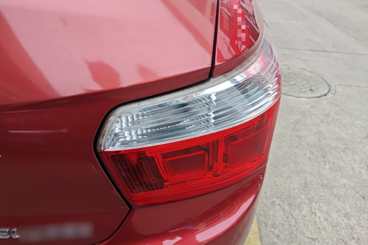 雪铁龙 爱丽舍 2014款 1.6L 自动时尚型车身外观6006