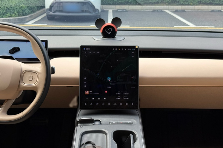 蔚来ET5T 2023款 75kWh Touring中控内饰7005