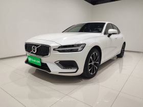 沃尔沃S60 2021款 T4 智逸豪华版
