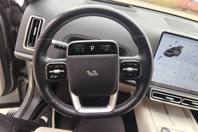 理想汽车 理想L9 2023款 Pro局部细节13