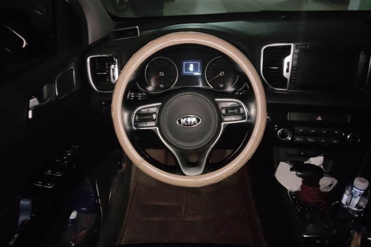 起亚KX5 2016款 2.0L 自动两驱Premium局部细节13