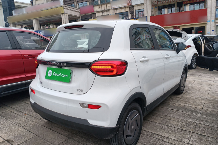 零跑汽车 零跑T03 2024款 200轻享版车身外观7