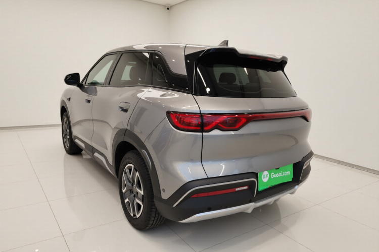 比亚迪 元UP 2025款 智驾版 401KM 活力版车身外观5