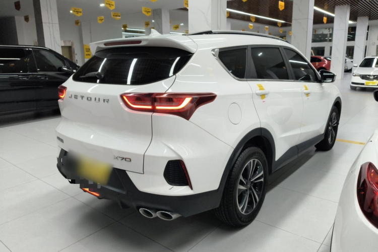 捷途X70 2023款 1.5T DCT超越PRO版 5座车身外观7