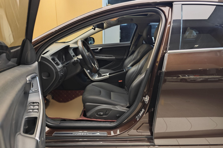 沃尔沃S60 2017款 S60L T3 智进版局部细节19