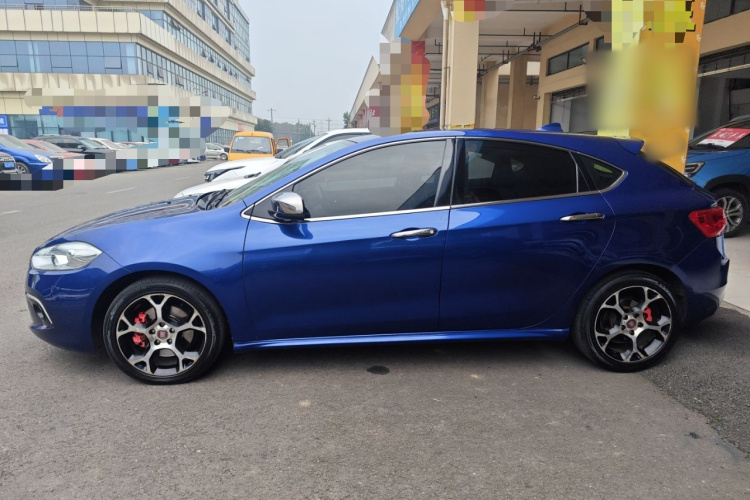 菲亚特 致悦 2014款 1.4T 自动运动版车身外观4