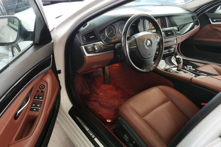 宝马5系 2014款 520Li 典雅型中控内饰7002