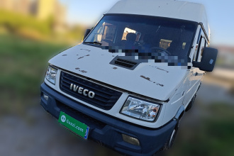 依维柯得意 2017款 2.5T A35客车5-7座47Z5