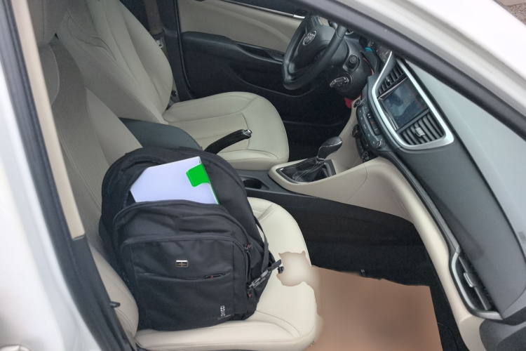 别克 英朗 2016款 15N 自动精英型局部细节41