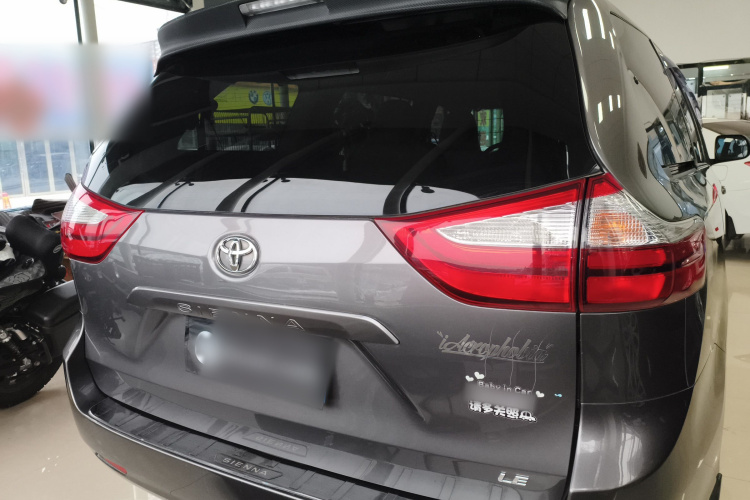 丰田Sienna（平行进口） 车身外观6