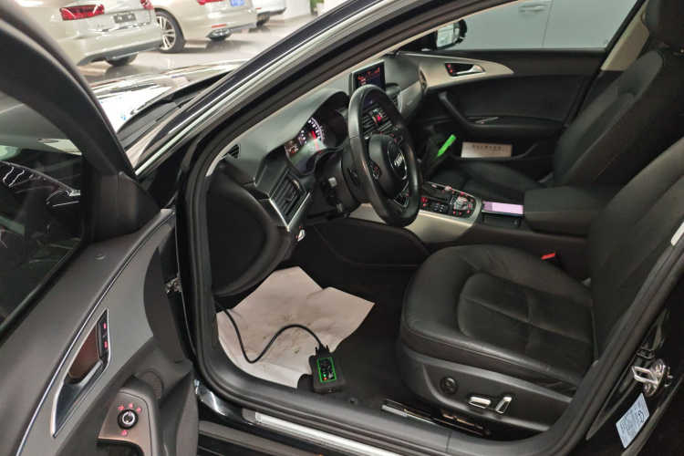 奥迪A6L 2017款 45 TFSI quattro 运动型中控内饰20