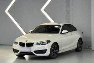 宝马2系(进口) 2018款 220i 运动设计套装