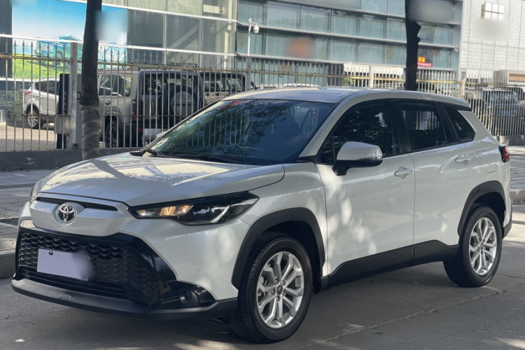 丰田 锋兰达 2023款 2.0L CVT精英版车身外观1