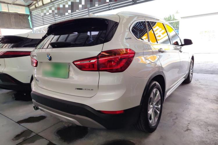 宝马X1新能源 2019款 xDrive25Le 里程升级版车身外观7