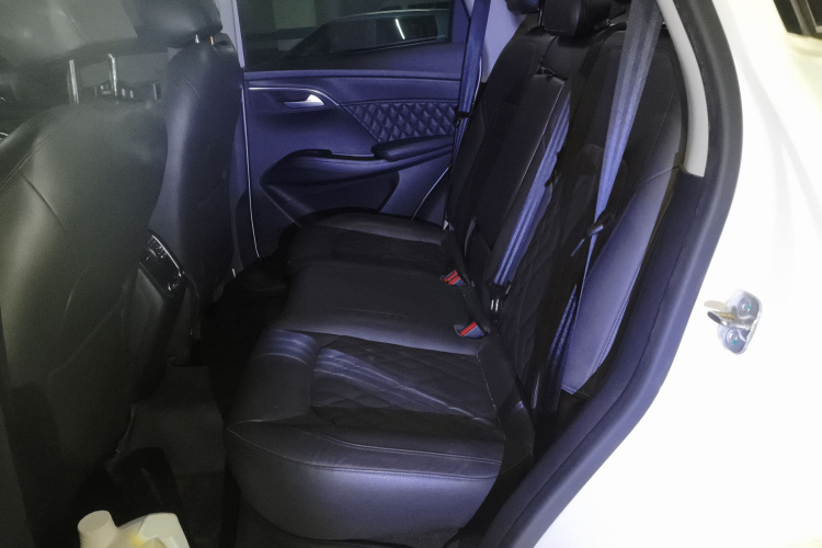 宝沃BX7 2016款 28T 四驱旗舰版 5座中控内饰21