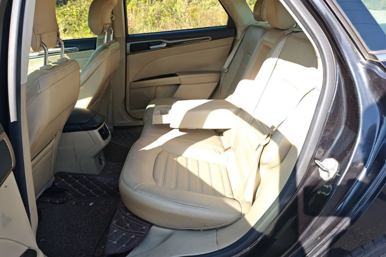 福特 蒙迪欧 2013款 2.0L GTDi200豪华型中控内饰7004