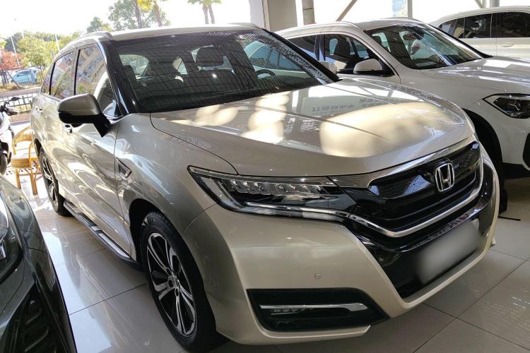 本田UR-V 2017款 370TURBO 两驱尊贵版 国V车身外观3