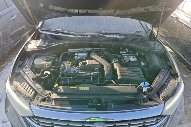 大众 速腾 2023款 300TSI DSG超越版机舱底盘24