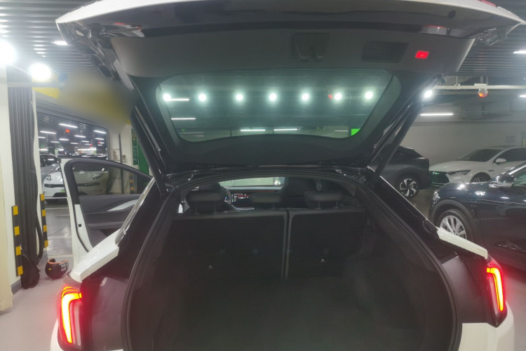 ARCFOX极狐 极狐 阿尔法S(ARCFOX αS) 2022款 HI版 高阶版机舱底盘23