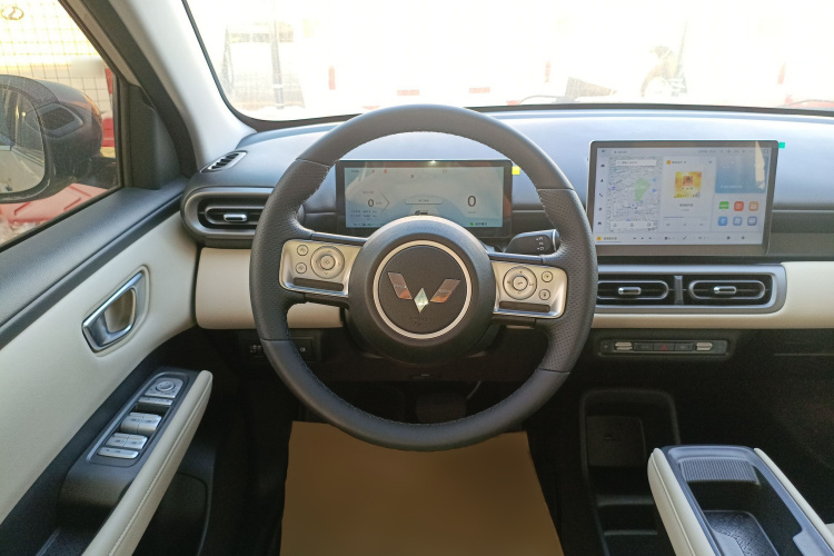 五菱汽车 五菱缤果PLUS 2024款 330km 五座版局部细节13