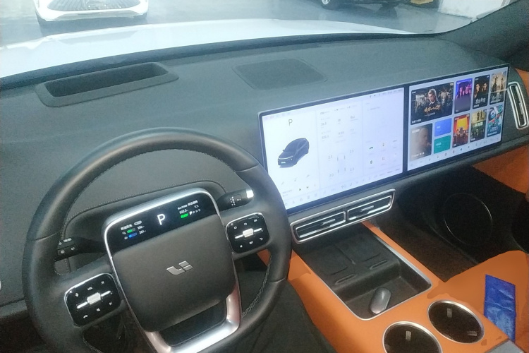 理想汽车 理想L6 2024款 Pro中控内饰12
