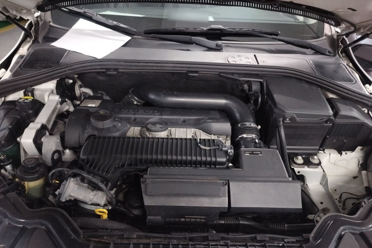 沃尔沃S60(进口) 2014款 T5 智逸版机舱底盘24