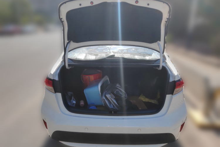 丰田 雷凌 2021款 TNGA 1.5L CVT进取版中控内饰23