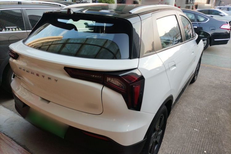 吉利几何E萤火虫 2022款 401KM 霹雳虎 4座车身外观7