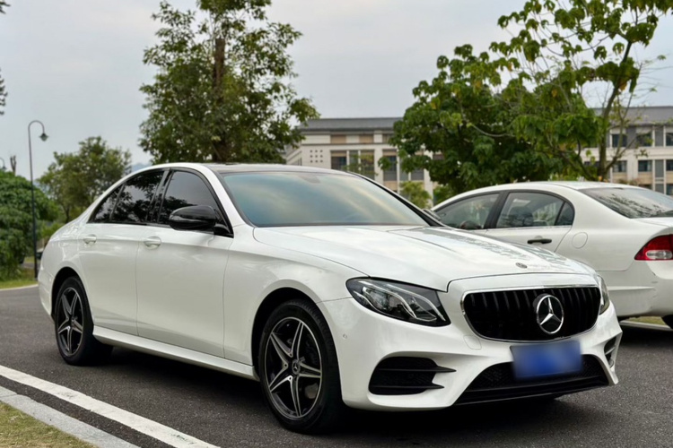 奔驰E级(进口) 2020款 改款 E 260 运动版车身外观6005