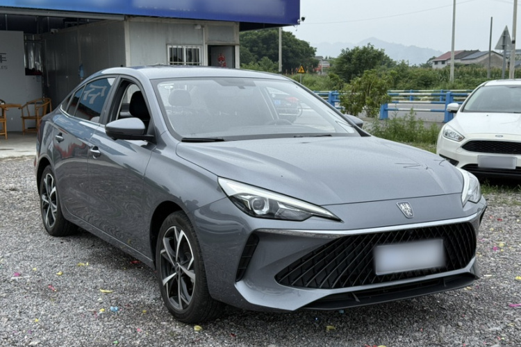 荣威i5 2023款 1.5L CVT尊荣版车身外观6002