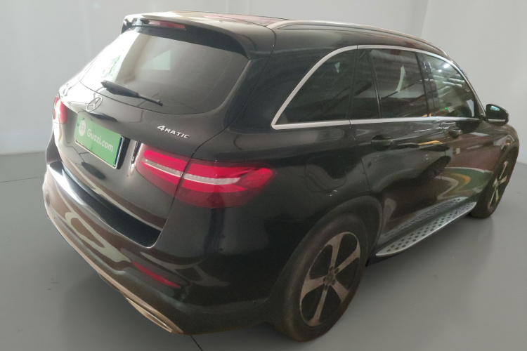 奔驰GLC 2018款 GLC 260 4MATIC 豪华型车身外观7