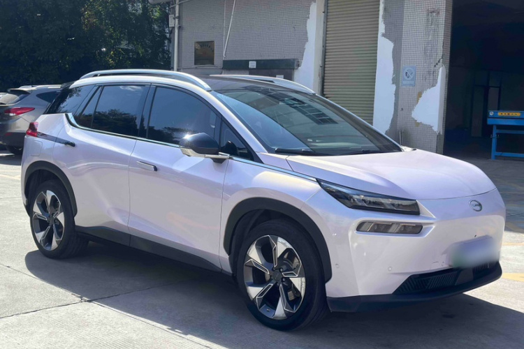 埃安 AION V 2021款 Plus 80 领航智驾版 三元锂车身外观6002