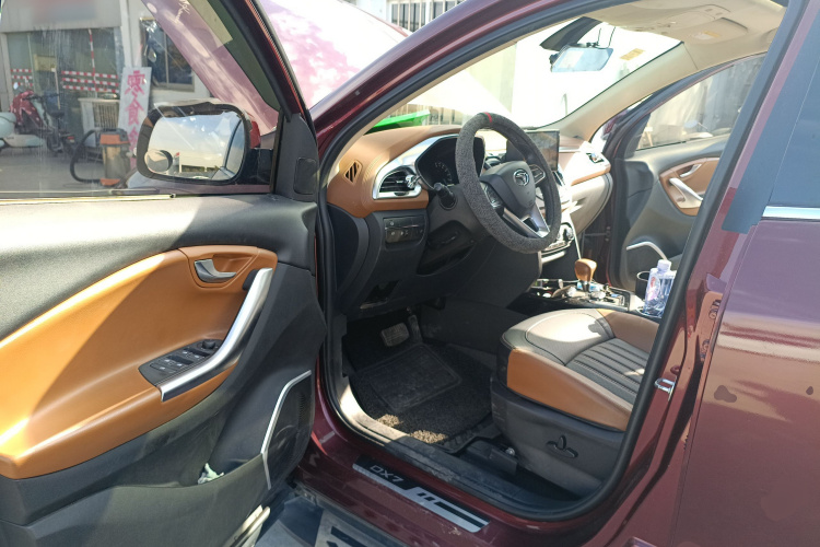 东南DX7 2017款 1.5T 自动豪华型中控内饰20