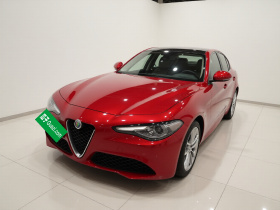 阿尔法·罗密欧 Giulia朱丽叶 2017款 2.0T 280HP 豪华版