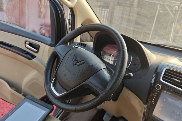 五菱汽车 五菱征程 2015款 1.8L豪华型LJ479QE2中控内饰7003