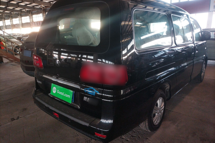 东风风行 菱智 2023款 M5L 1.6L 基本型 7座车身外观6005