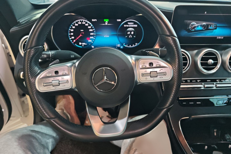 奔驰C级(进口) 2020款 C 260 轿跑车中控内饰13