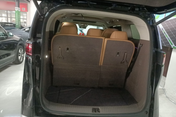 腾势D9 2022款 EV 600 四驱旗舰型机舱底盘23